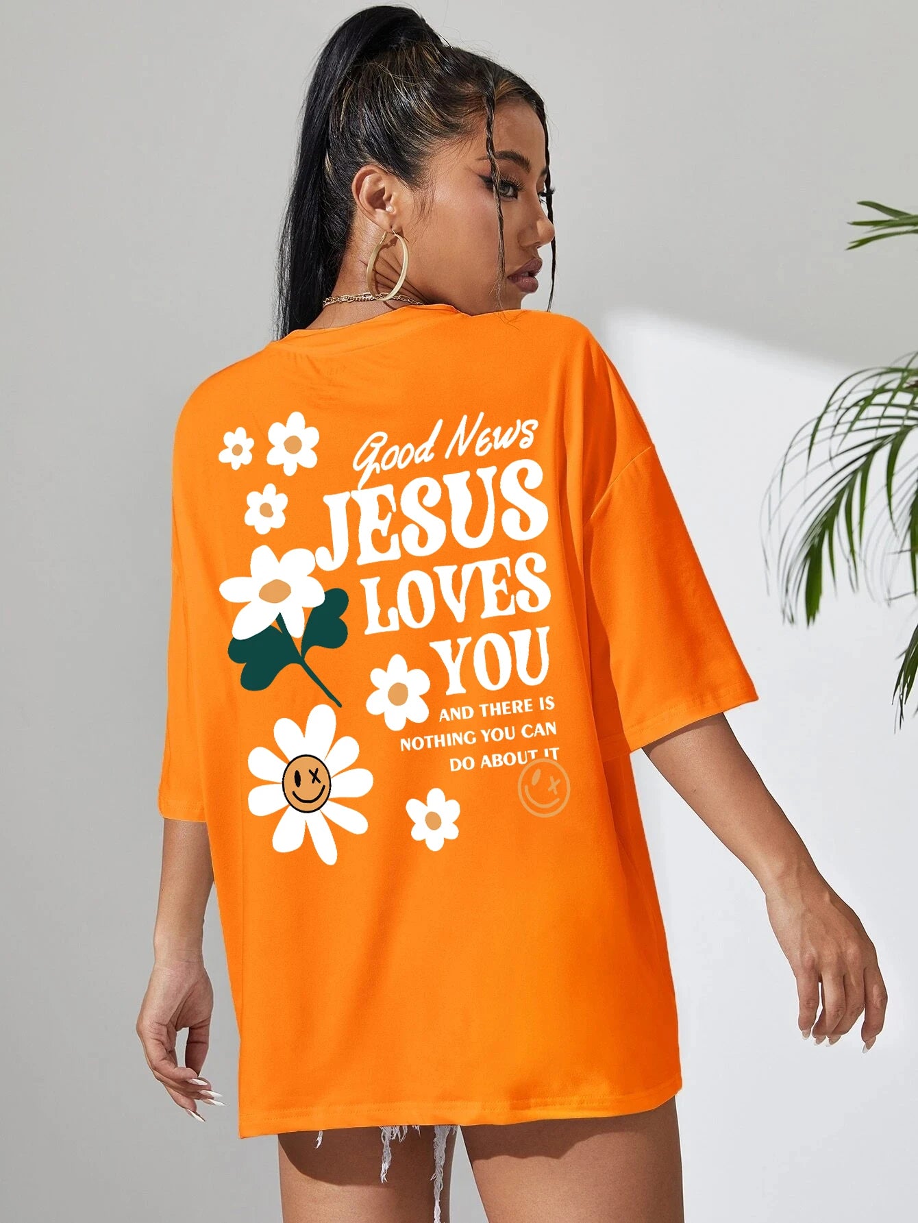 Good News Jesus Loves You Print Women’s T-Shirt – Casual Summer Cotton Tee with Floral Design